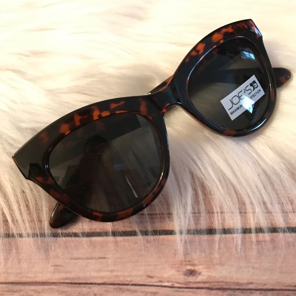 Joe's Jeans Accessories - JOES JEANS TORTOISE SUNGLASSES